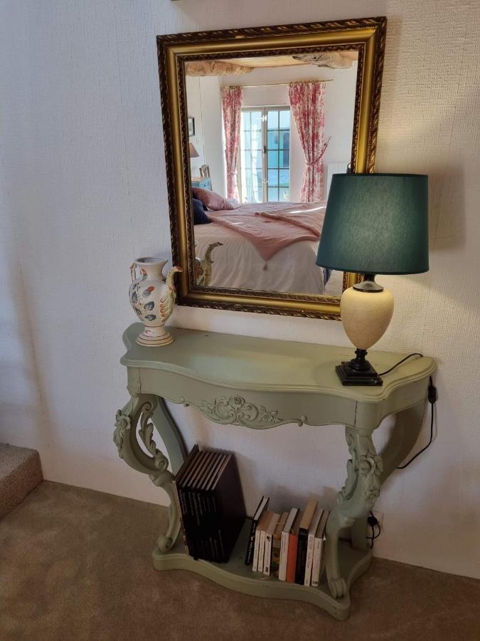 Bed and Breakfast Les Berges De La Planchette Yvignac-la-Tour Zimmer foto