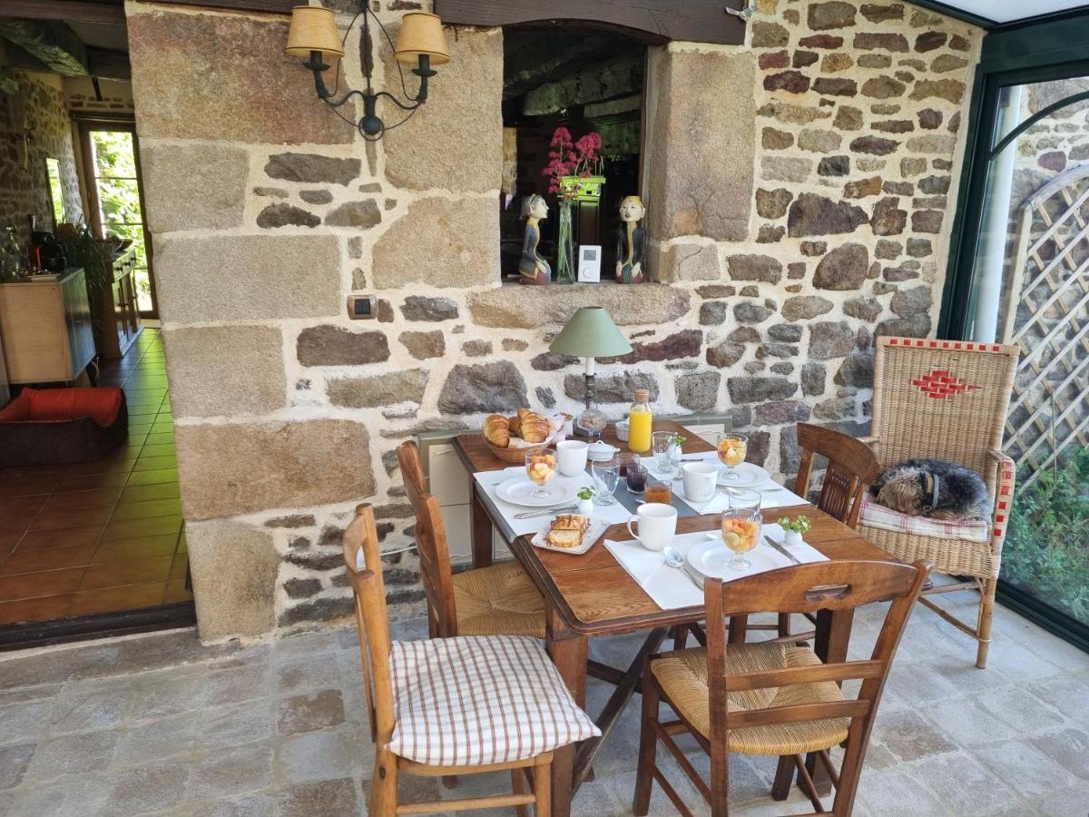 Bed and Breakfast Les Berges De La Planchette Yvignac-la-Tour Exterior foto