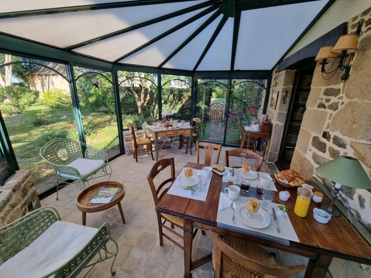 Bed and Breakfast Les Berges De La Planchette Yvignac-la-Tour Exterior foto