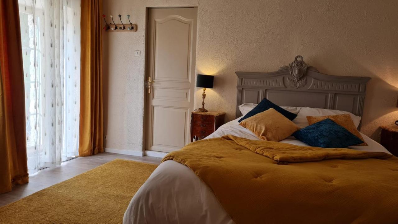 Bed and Breakfast Les Berges De La Planchette Yvignac-la-Tour Exterior foto
